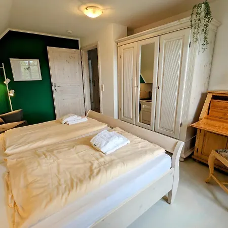 Ellen, Og Whg Lejlighed *